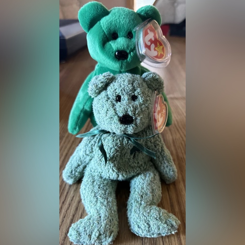Ty Beanie Baby - ERIN & SHAMROCK the Irish Bears (8.5 Inch) MWMT. Set Of 2. New